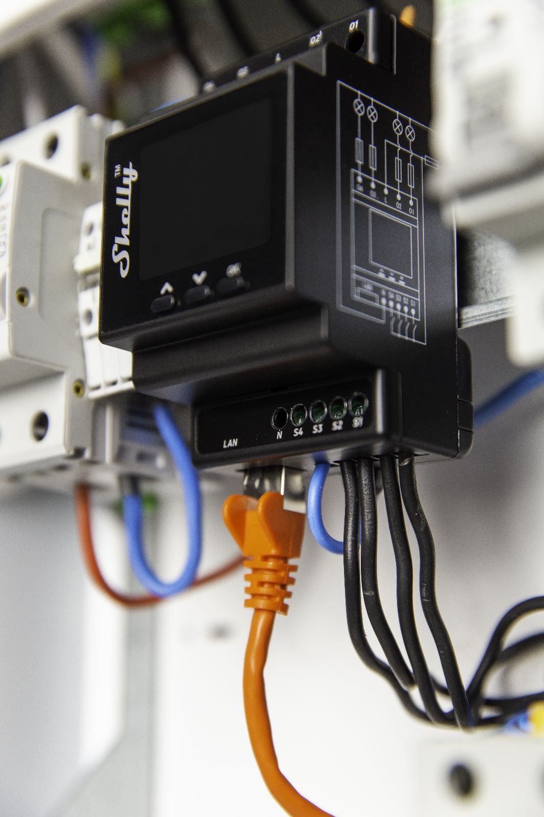 Shelly Pro Dual Cover & Shutter PM - Rolladensteuerung - WLAN & LAN Schaltaktor - Max. 32A - mySmartShop.de