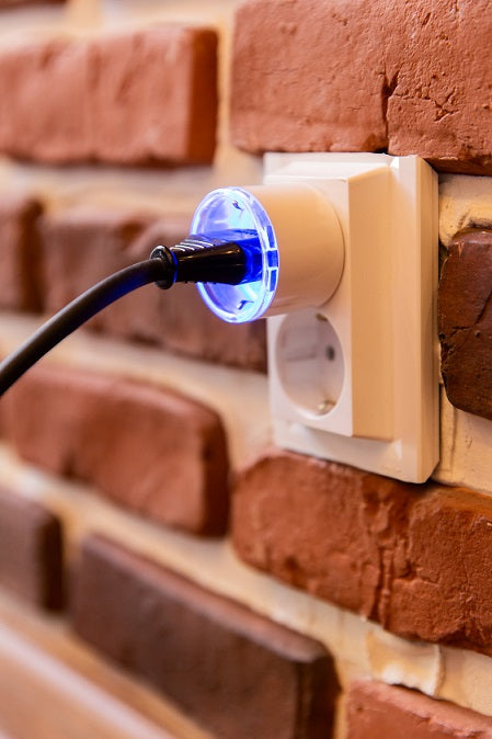 Shelly Plus Plug S - Weiß - Zwischensteckdose - WLAN - Smart Home - Kompatibel mit amazon Alexa & Google Home